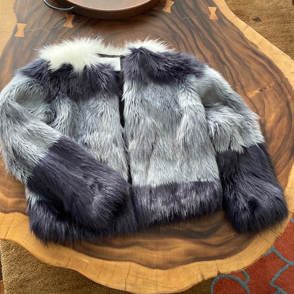 women‘s ZARA coat
